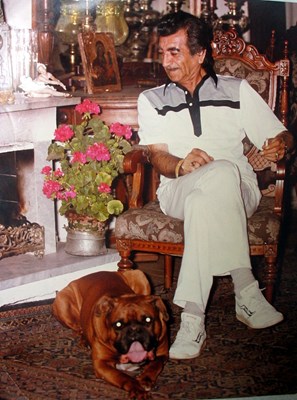 Народният любимец Парцалев и проклятието да си гей в НРБ