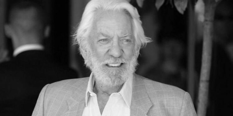 Почита актьорът Доналд Съдърланд