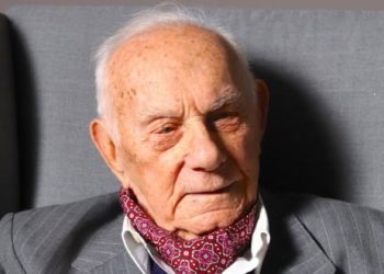 Отиде си поетът Найден Вълчев, автор на текста на песента „Една българска роза“