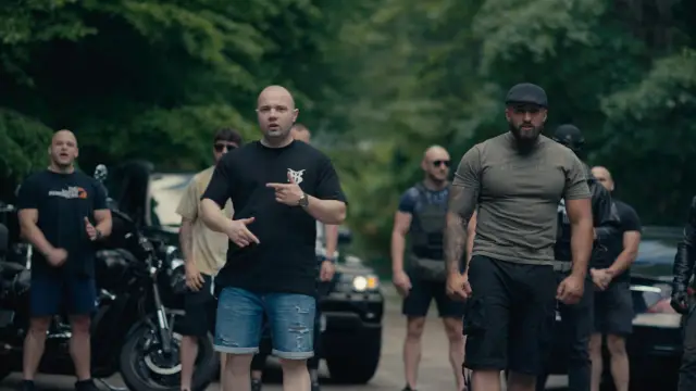 Симеон Петков от „Източен блок“ пред ФАКТИ: От бокса през музиката това е пътят на новата ни песен „Знам“ - 3